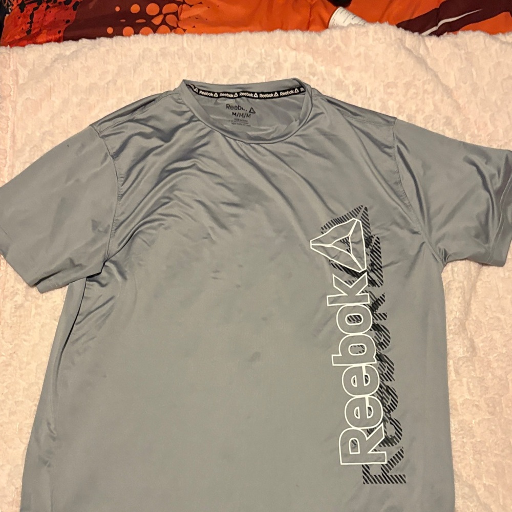 Reebok Men's Light Gray Graphic Tee